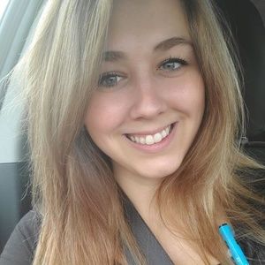 Meet your Posher, Caroline